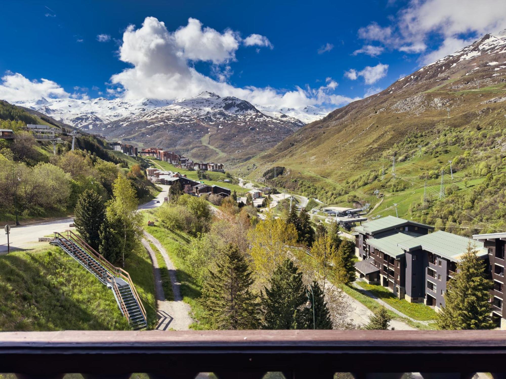 Alpeen Hotel Saint-Martin-de-Belleville Buitenkant foto